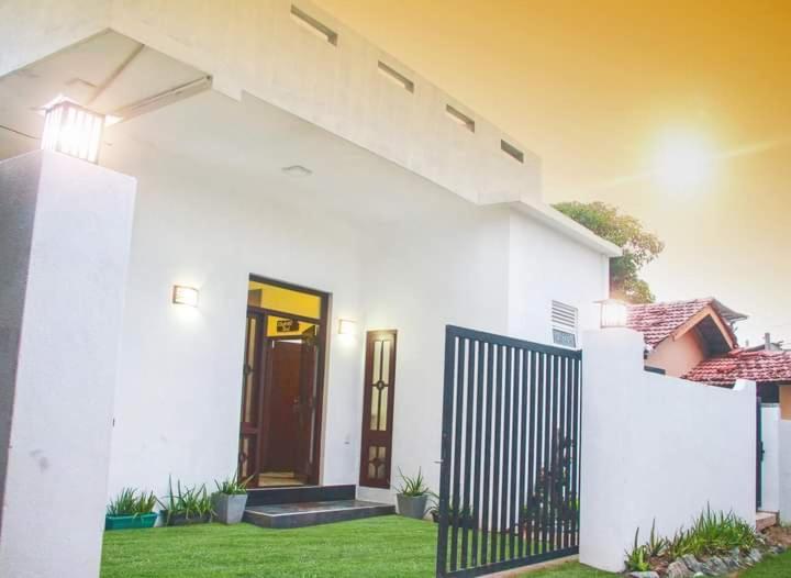 Aloevera Villa Negombo Exterior foto